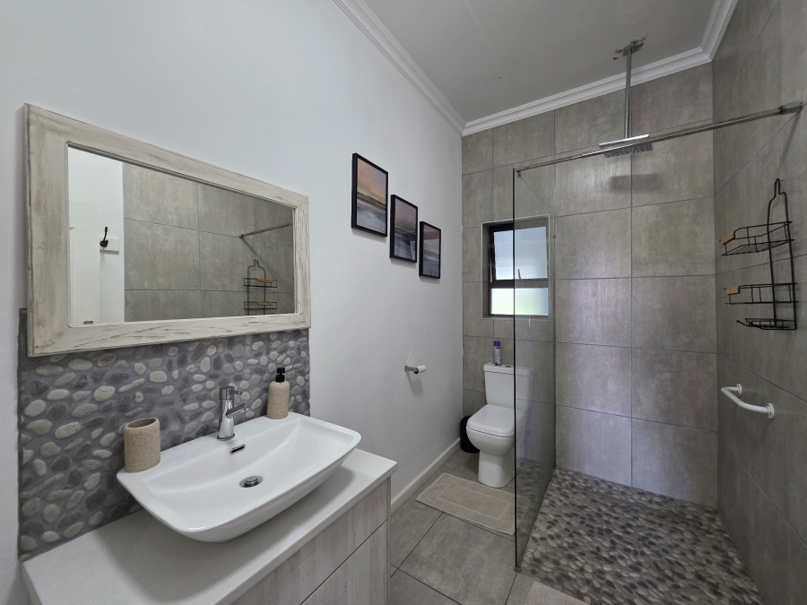 4 Bedroom Property for Sale in C Place Eastern Cape